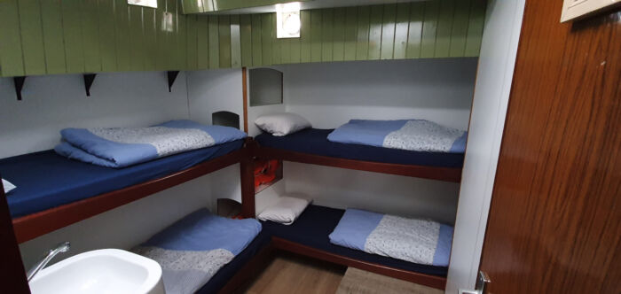 Cosy cabin with bunk beds
